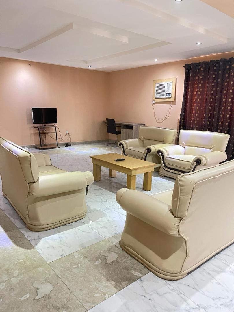 Citilodge Hotel & Conference Centre Newly Renovated Abuja Exterior photo
