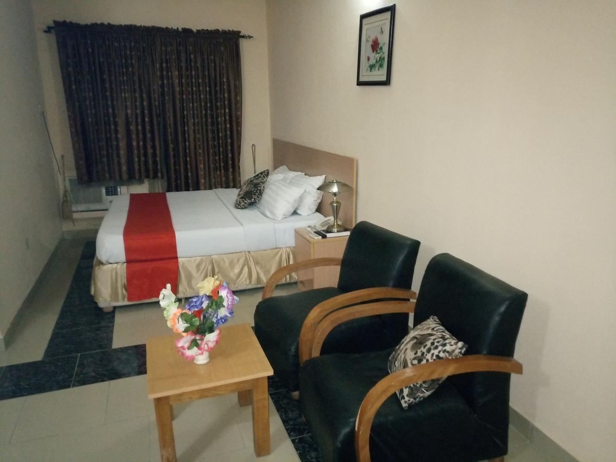 Citilodge Hotel & Conference Centre Newly Renovated Abuja Exterior photo